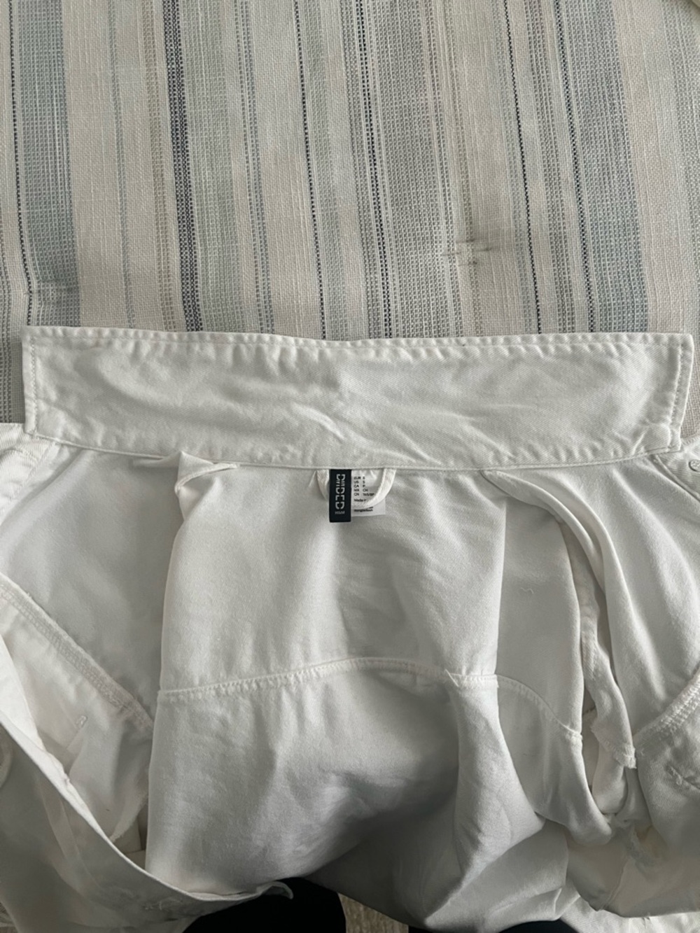H& M Classic S White cropped Denim Jacket - Picture 5 of 8